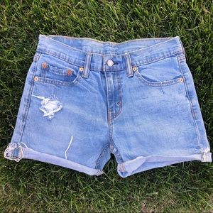 Levi’s denim shorts
